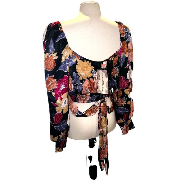 Band of the Free NWT Camille Berry Floral Crossover Top Sz XS Womens Black - Picture 7 of 8